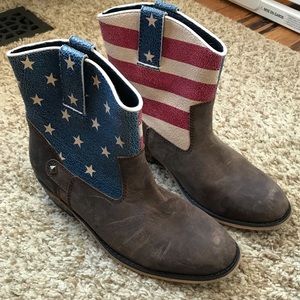 Women’s Leather Patriotic Ankle Cowgirl Boots.